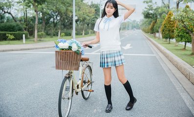 疯狂冲击东非大裂谷和大白兔_: 重要人物的观点，是否影响了你的看法？