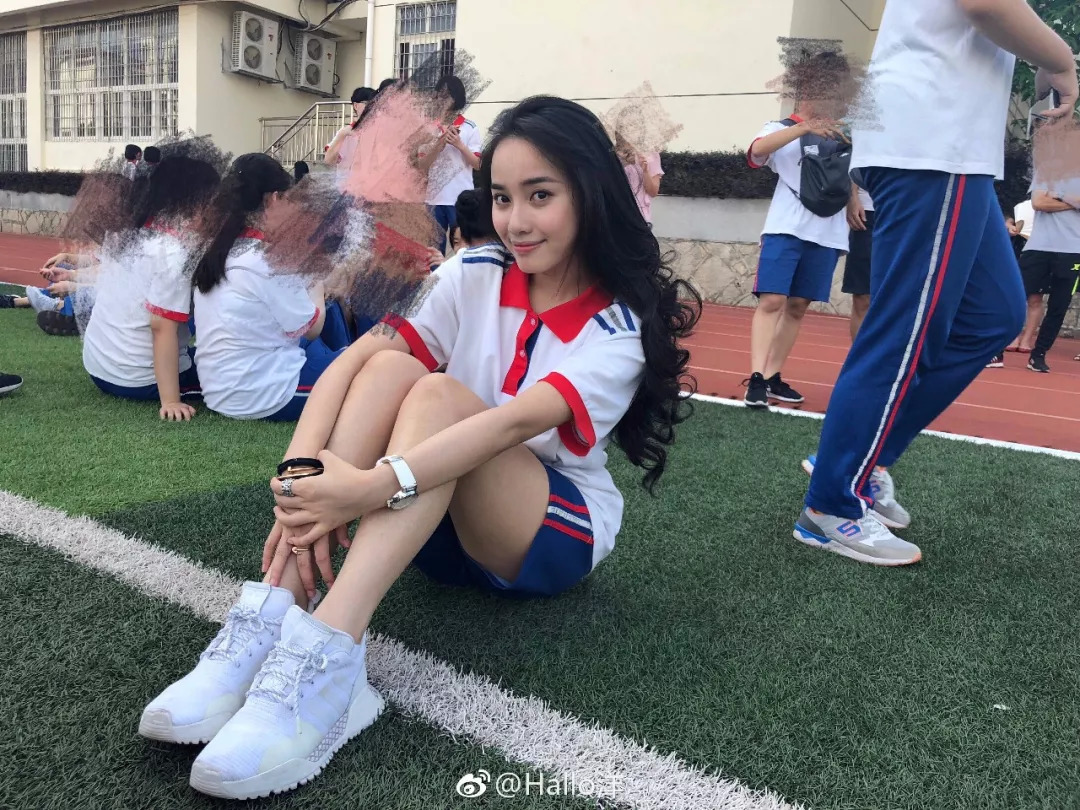 嫩模内射_: 心灵深处的故事，能唤起你内心的共鸣吗？